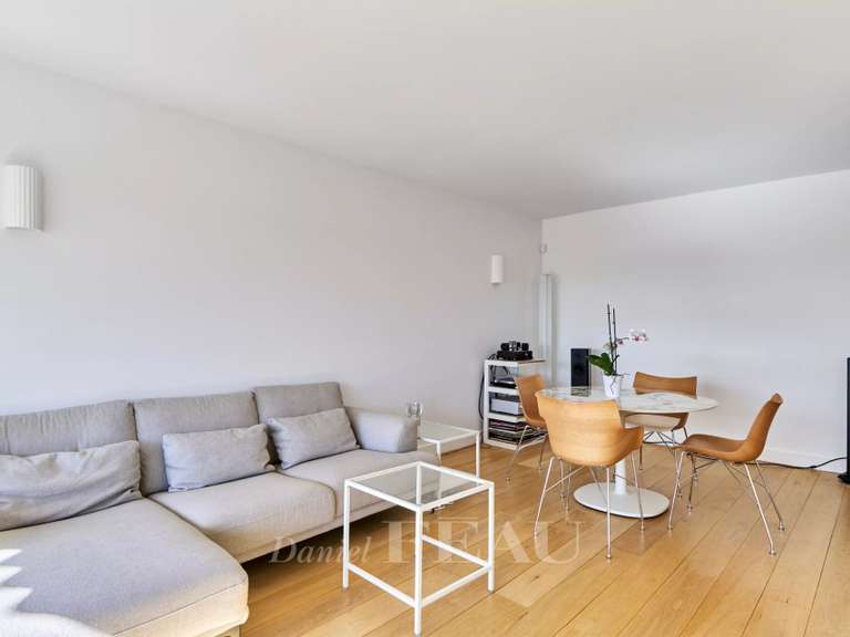 Appartement Paris 15e - 2 chambres - 67m²