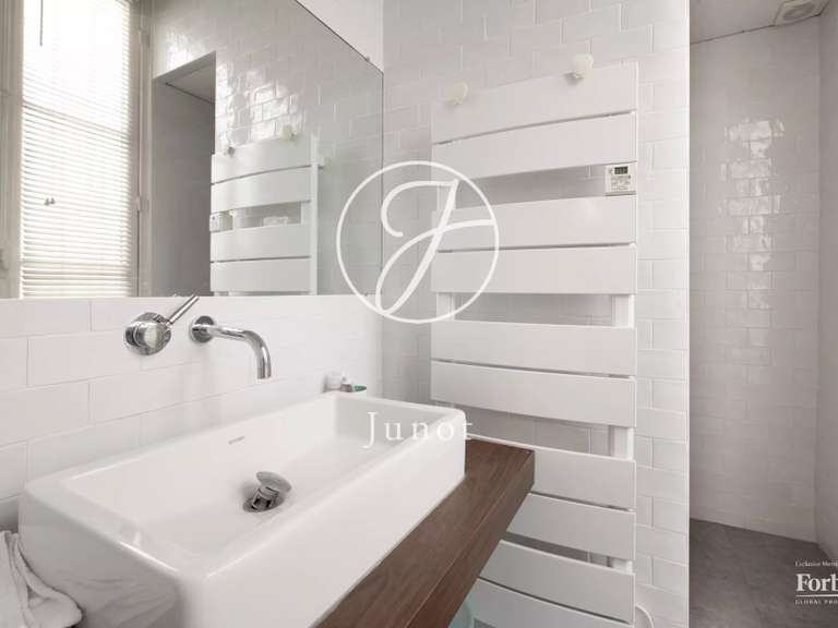 Appartement Paris 15e - 4 chambres - 140m²