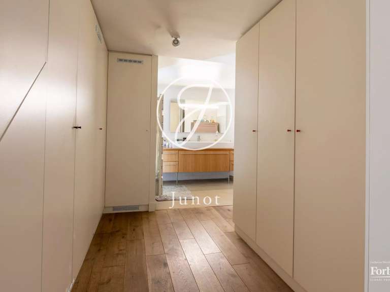 Appartement Paris 15e - 4 chambres - 140m²