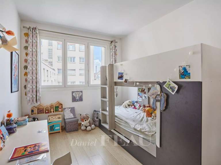 Appartement Paris 15e - 2 chambres - 67m²