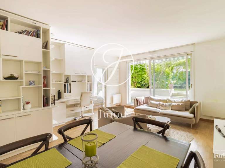 Appartement Paris 15e - 3 chambres - 96m²