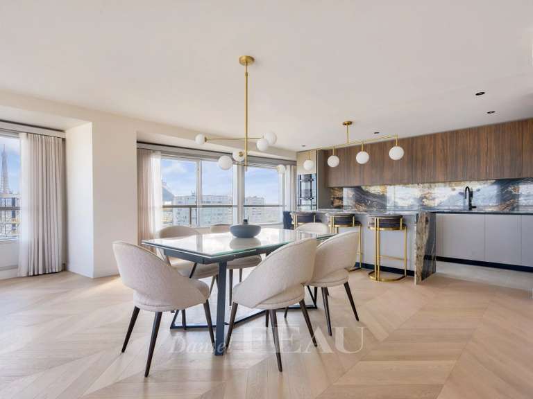 Appartement Paris 15e - 4 chambres - 178m²