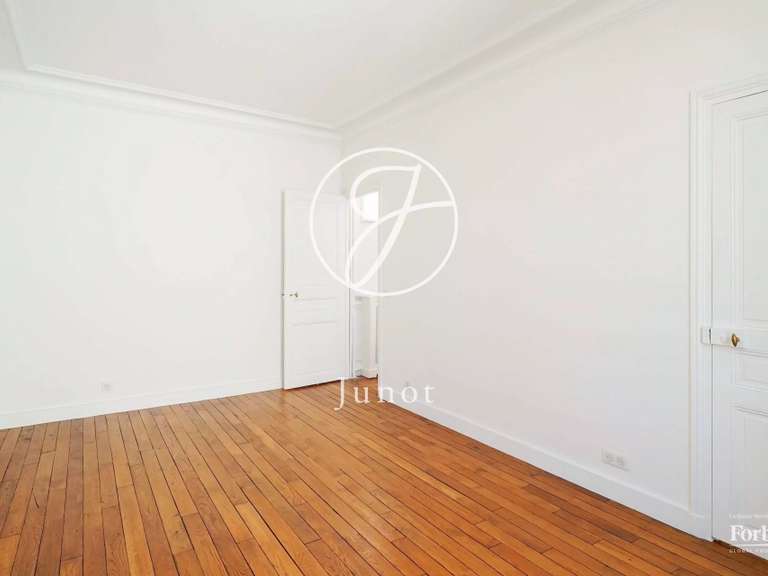 Appartement Paris 15e - 3 chambres - 143m²