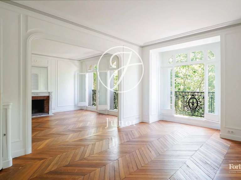Appartement Paris 15e - 3 chambres - 143m²