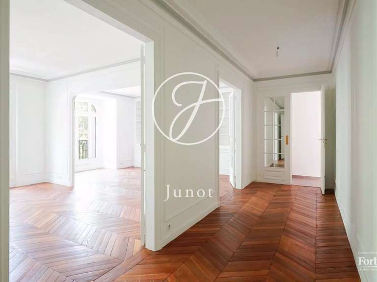 Appartement Paris 15e - 3 chambres - 143m²