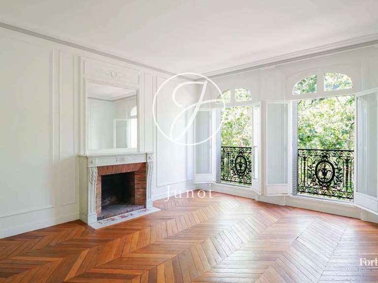 Appartement Paris 15e - 3 chambres - 143m²