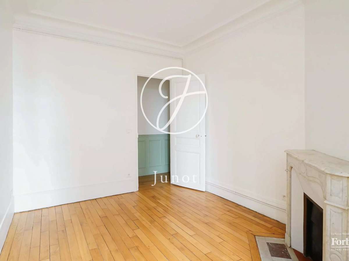Apartment Paris 15e