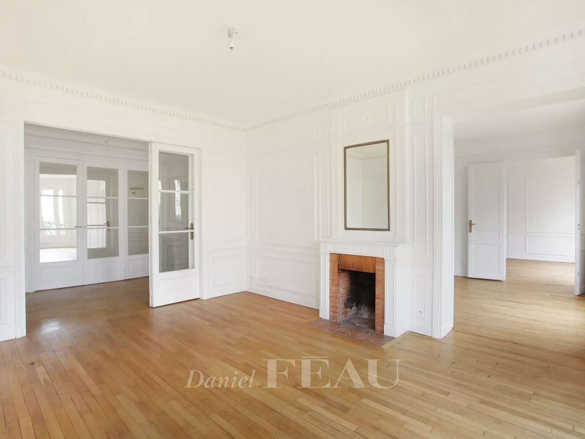 Apartment Paris 15e