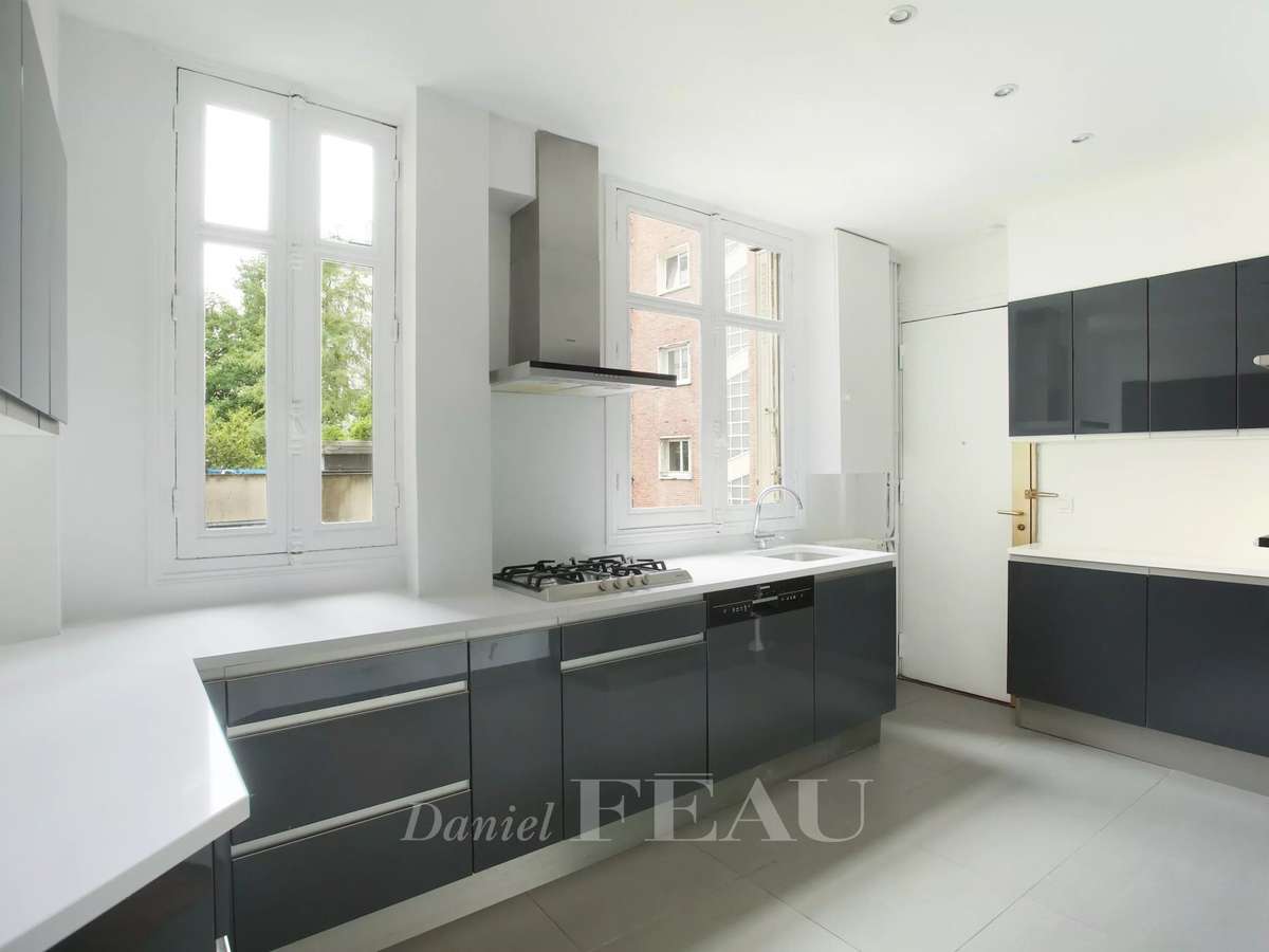 Apartment Paris 15e