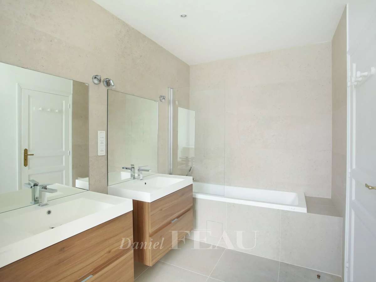 Apartment Paris 15e