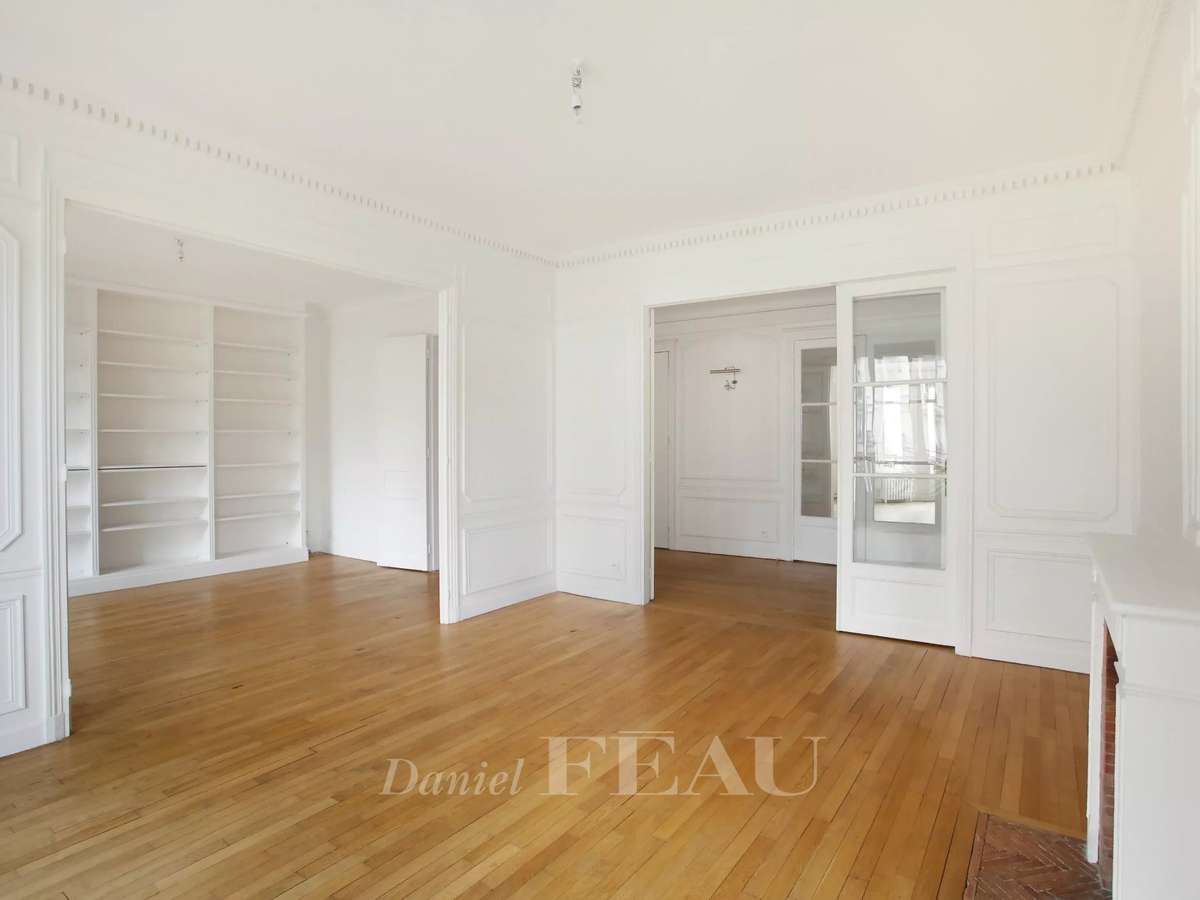 Apartment Paris 15e