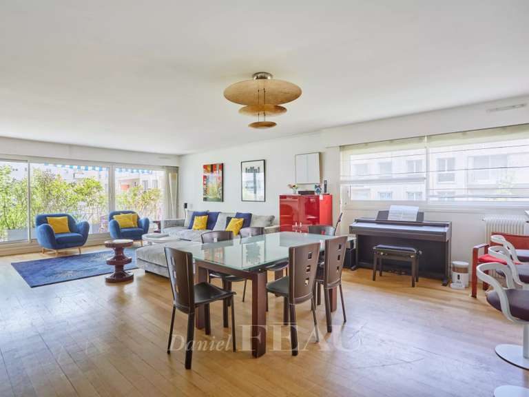 Appartement Paris 15e - 5 chambres - 158m²