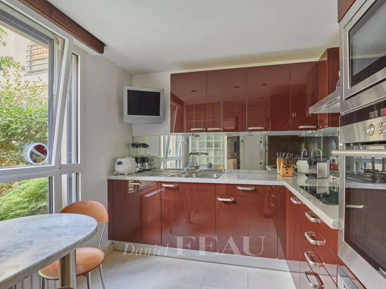 Appartement Paris 15e - 5 chambres - 147m²