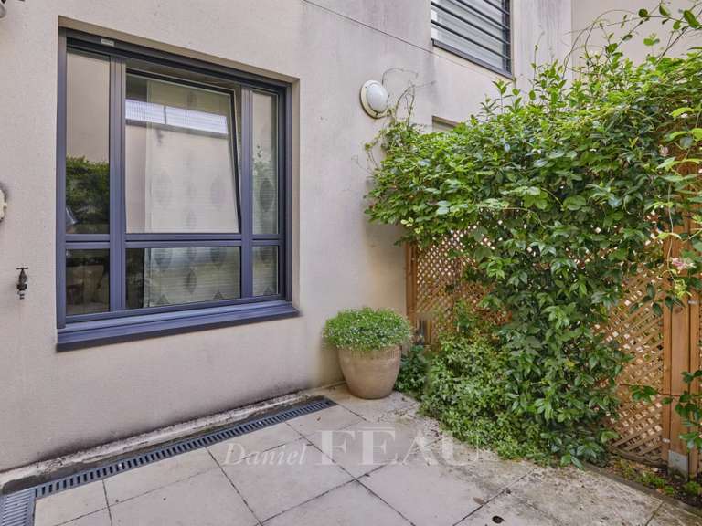 Appartement Paris 15e - 5 chambres - 147m²
