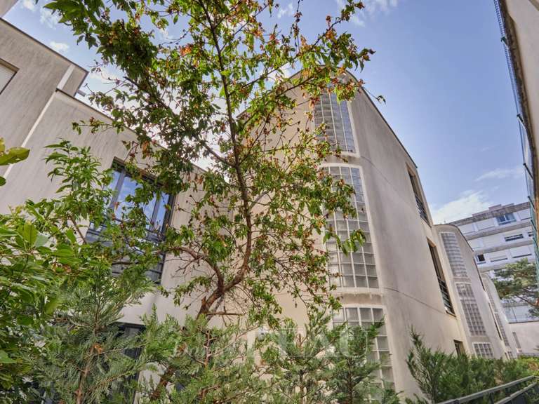 Appartement Paris 15e - 5 chambres - 147m²