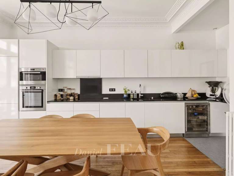 Appartement Paris 15e - 4 chambres - 140m²