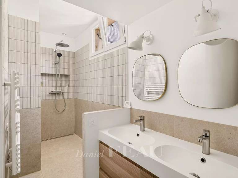 Appartement Paris 15e - 4 chambres - 140m²
