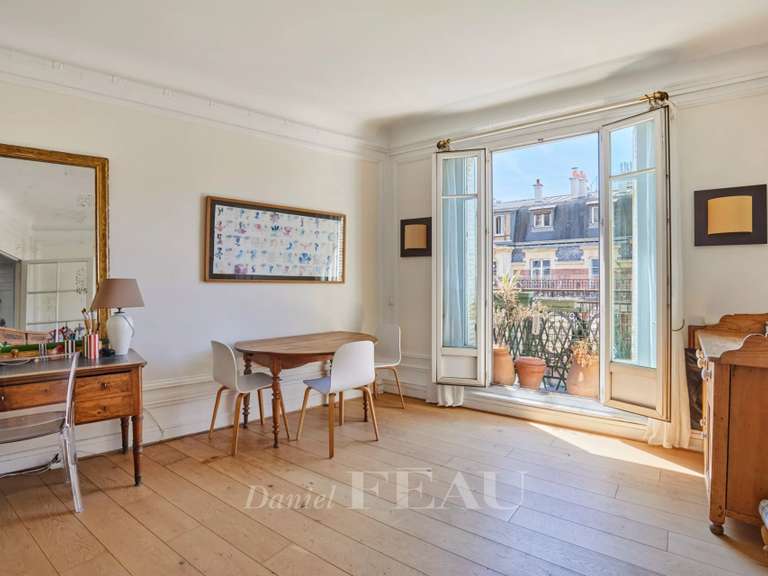 Appartement Paris 15e - 2 chambres - 70m²