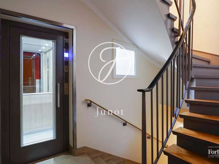 Appartement Paris 15e - 3 chambres - 155m²