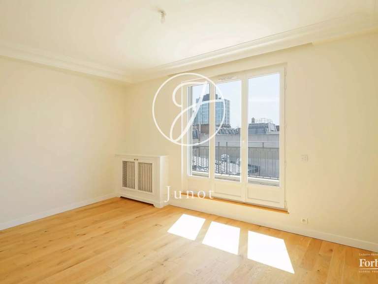 Appartement Paris 15e - 3 chambres - 155m²