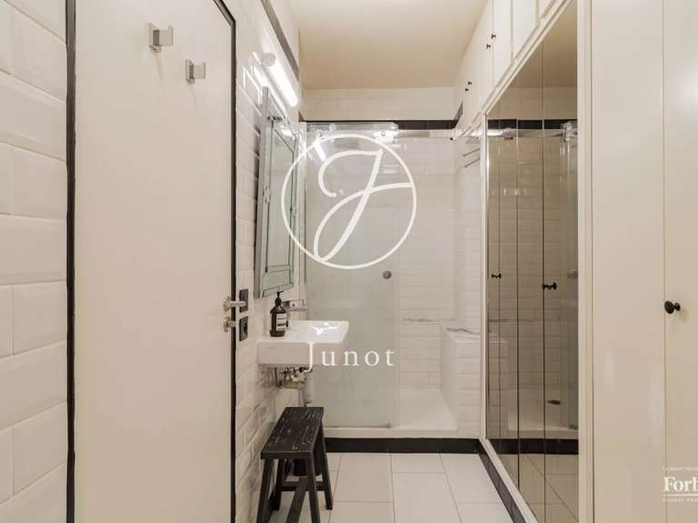 Appartement Paris 15e - 3 chambres - 99m²
