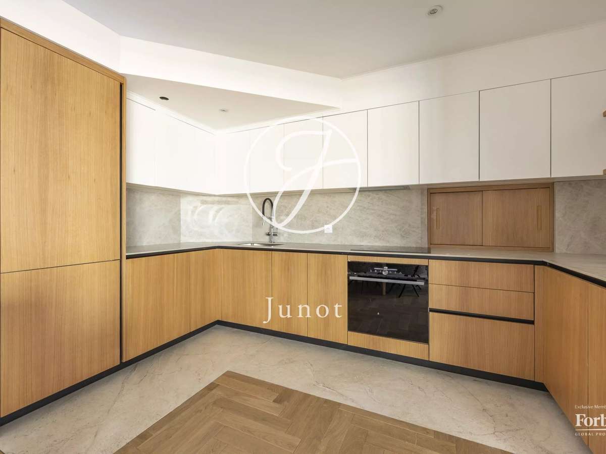 Apartment Paris 15e