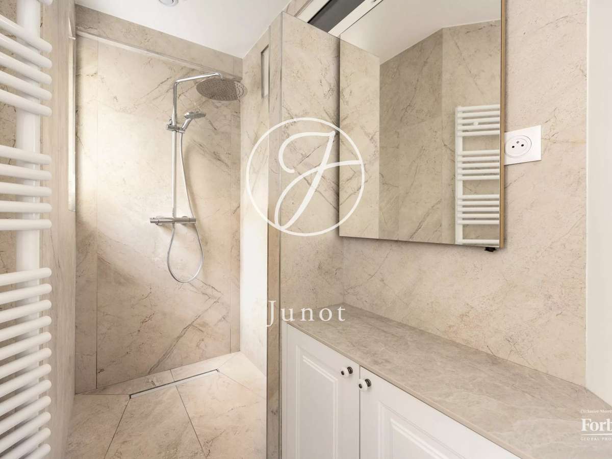 Apartment Paris 15e