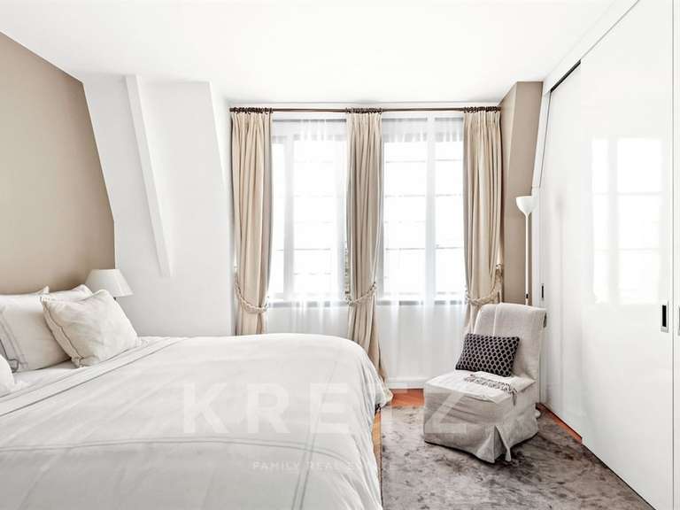 Appartement Paris 15e - 4 chambres - 180m²