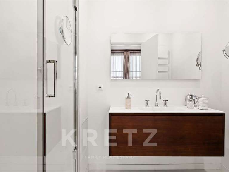 Appartement Paris 15e - 4 chambres - 180m²