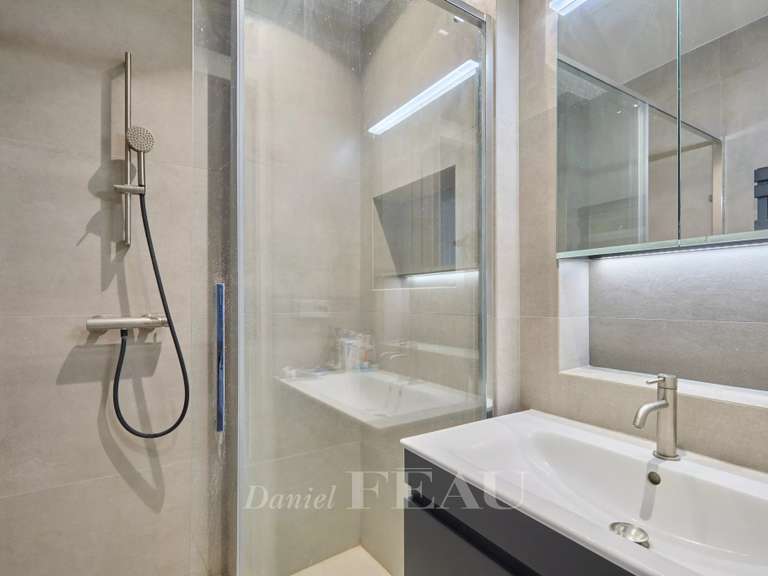 Appartement Paris 15e - 2 chambres - 81m²