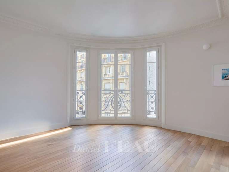 Appartement Paris 15e - 2 chambres - 81m²