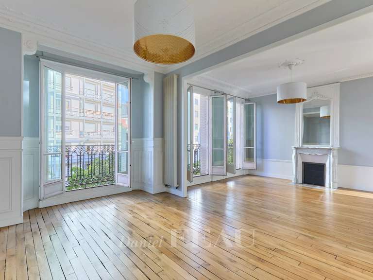 Apartment Paris 15e - 2 bedrooms - 106m²