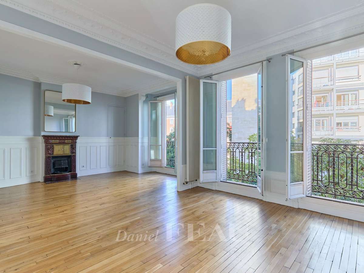 Apartment Paris 15e