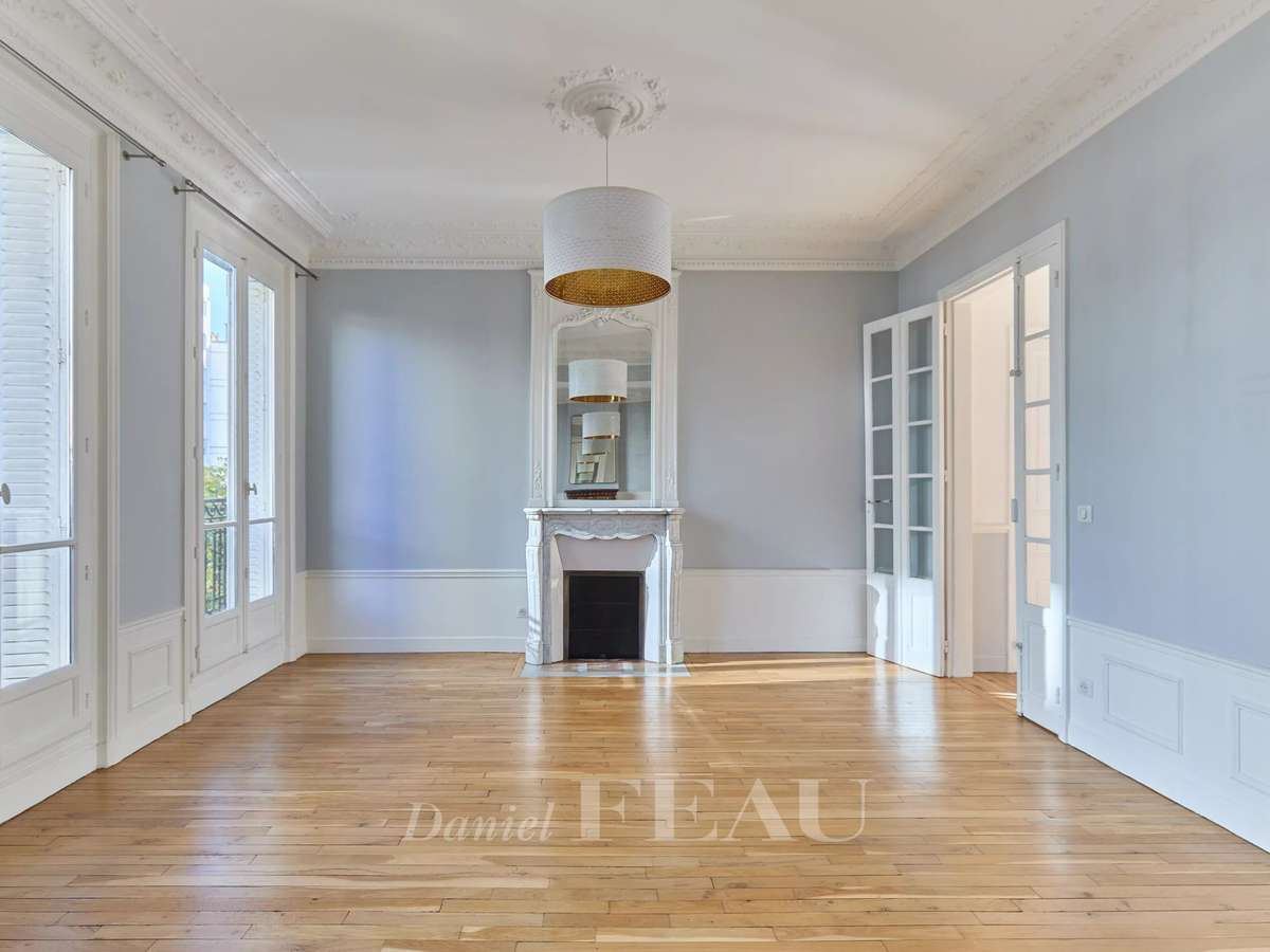 Apartment Paris 15e