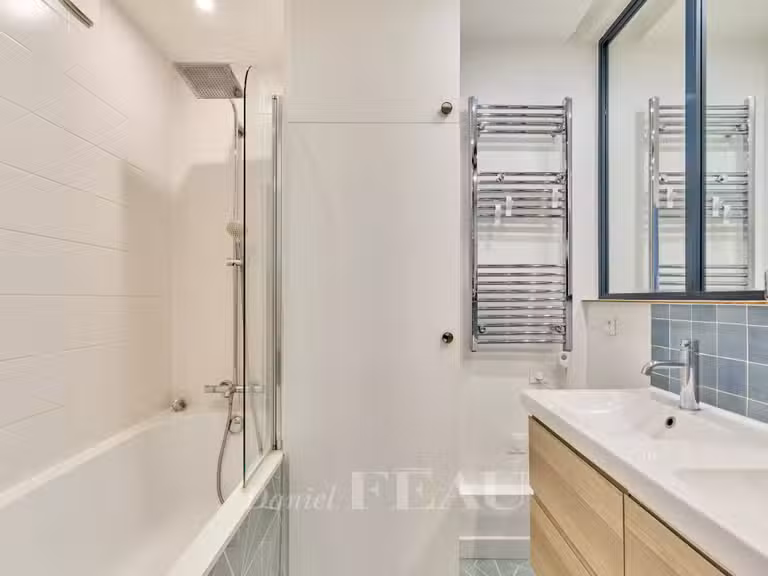 Appartement Paris 15e - 3 chambres - 83m²
