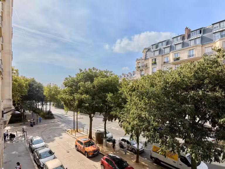 Appartement Paris 15e - 3 chambres - 83m²