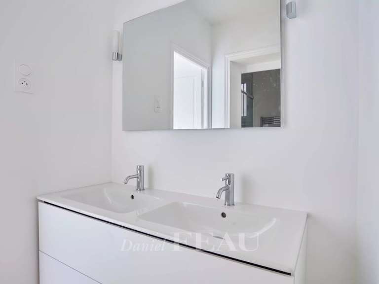 Appartement Paris 15e - 2 chambres - 79m²