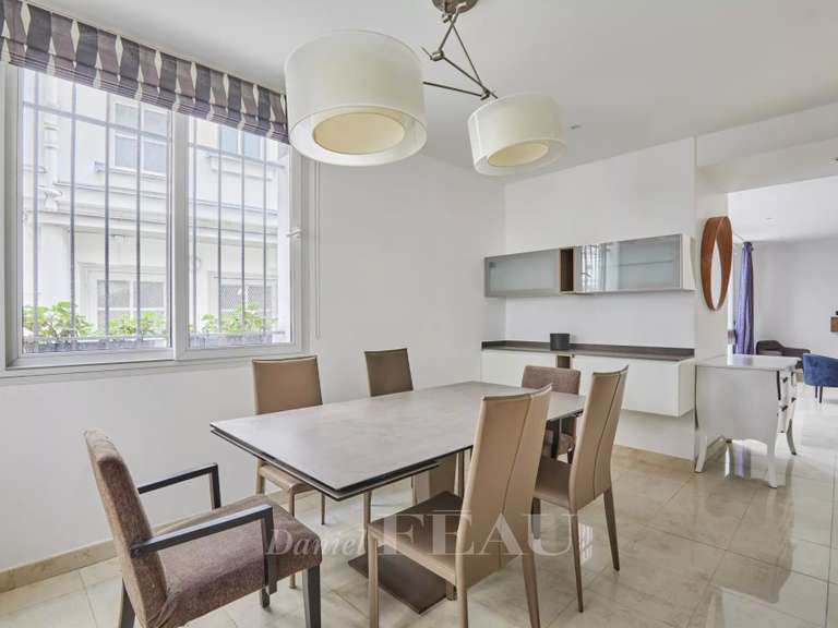 Maison Paris 15e - 4 chambres - 235m²