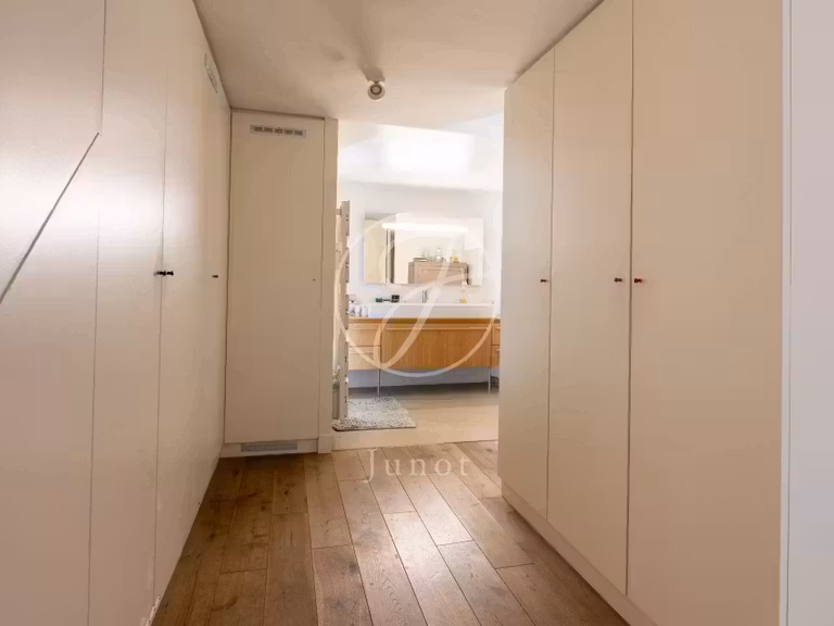 House Paris 15e - 4 bedrooms - 140m²