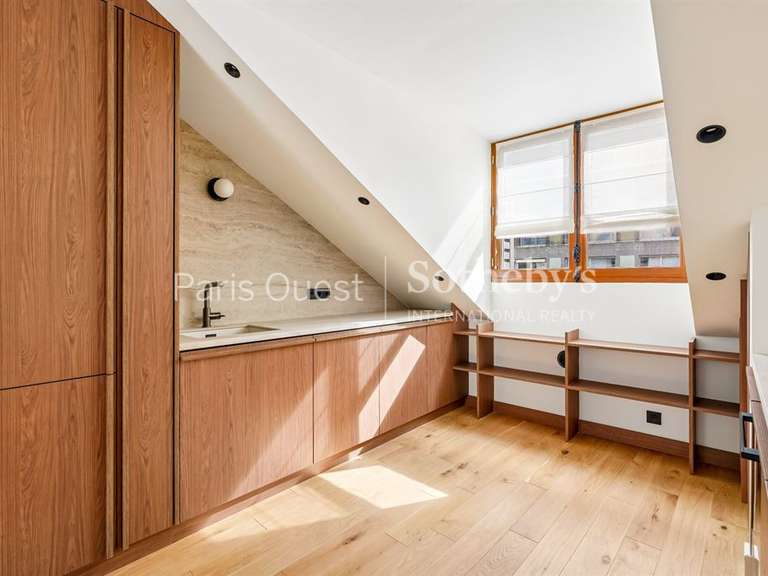 House Paris 15e - 4 bedrooms - 237m²