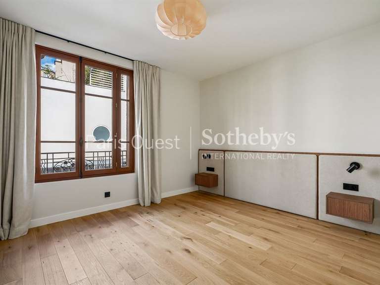 House Paris 15e - 4 bedrooms - 237m²