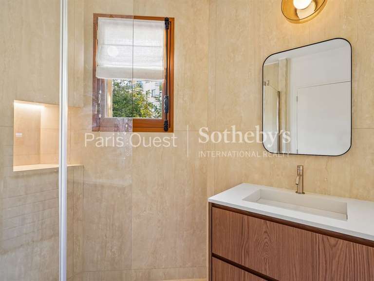 House Paris 15e - 4 bedrooms - 237m²