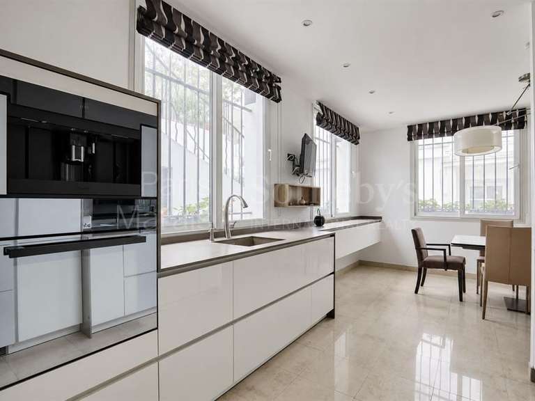 Maison Paris 15e - 5 chambres - 279m²