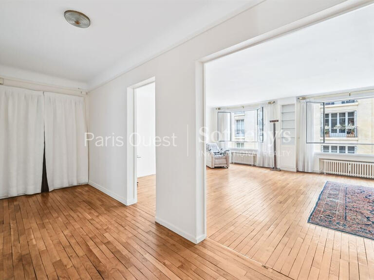 Sale Apartment Paris 16e - 2 bedrooms