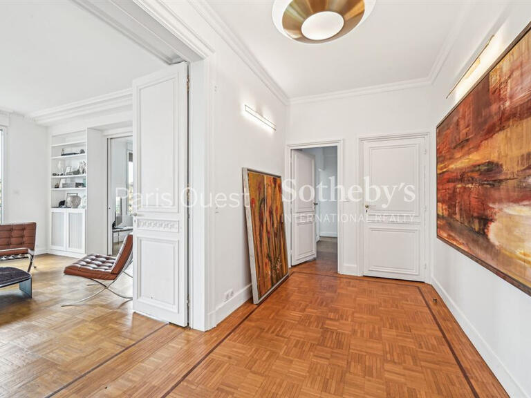 Location Appartement Paris 16e - 1 chambre
