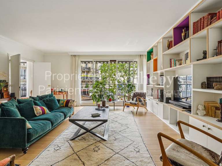 Appartement Paris 16e - 3 chambres - 156m²