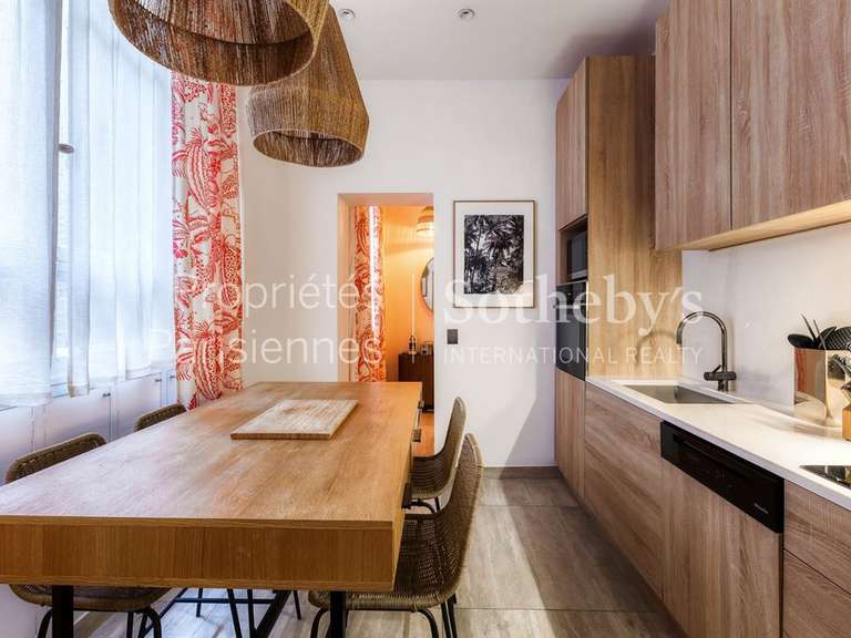 Appartement Paris 16e - 4 chambres - 231m²