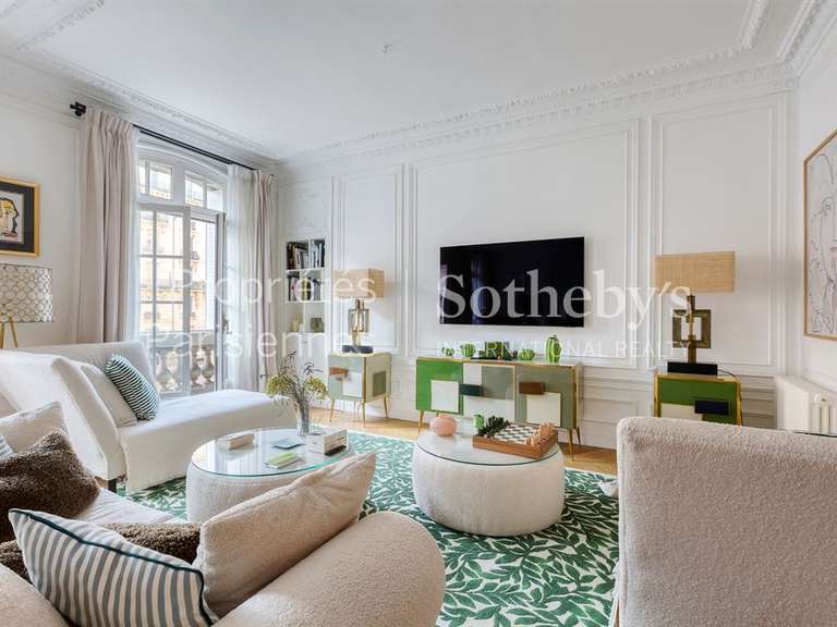 Appartement Paris 16e - 4 chambres - 231m²