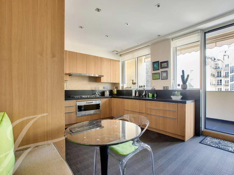 Appartement Paris 16e - 2 chambres - 228m²