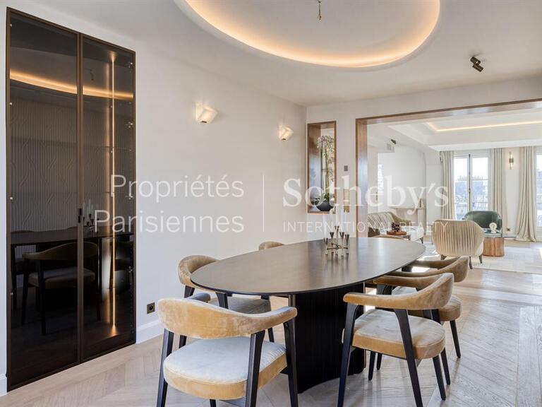 Appartement Paris 16e - 4 chambres - 267m²